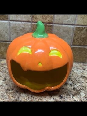 New! Ceramic Pumpkin Open Mouth Candy Dish.